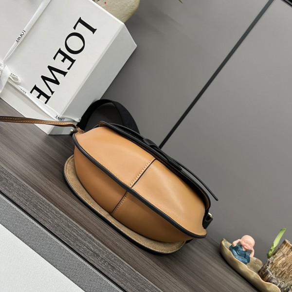  Handbags LOEWE 011821  size:20*19*11.5 cm