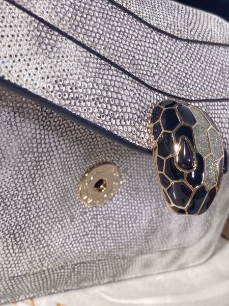  Handbags Bvlgari 381029880 size:22*13*5 cm