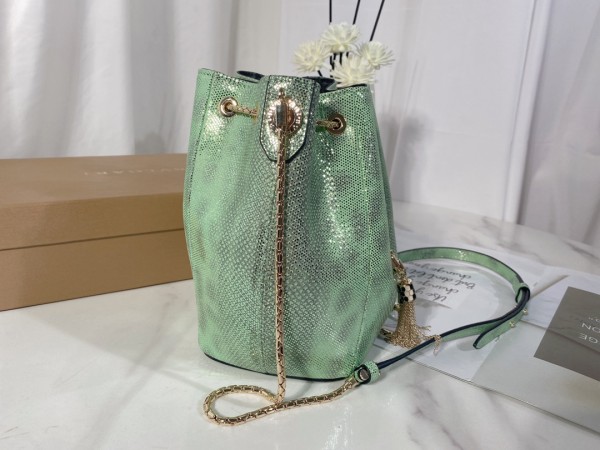  Handbags Bvlgari 28761491050 size:6*19*11 cm