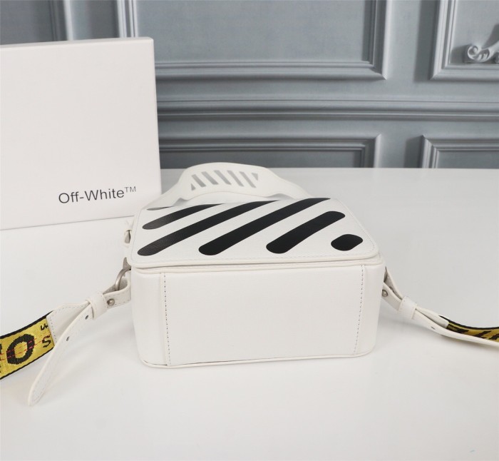 handbags OFF-White 533（4338650）size:18*16*9cm