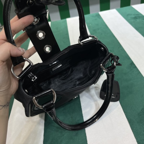  Handbags Prada PRADA PASSAVELA  1BA381 size:23x16x9 cm