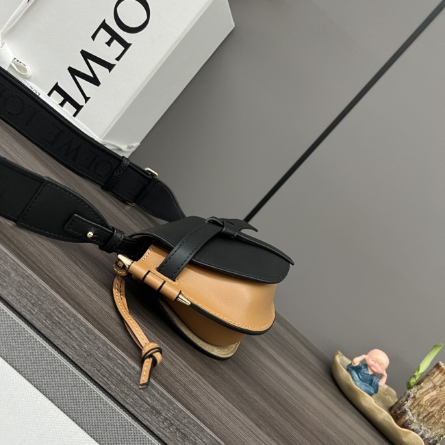  Handbags LOEWE 61824  size:21*12.5*9.5 cm