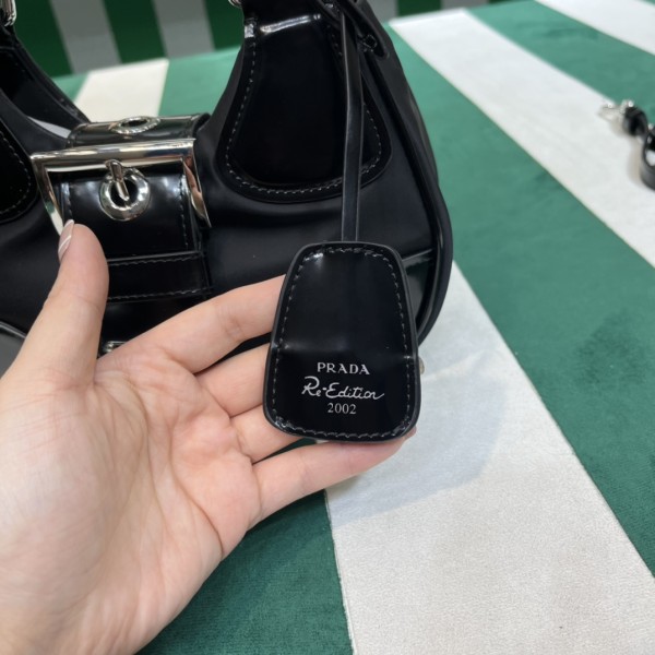  Handbags Prada PRADA PASSAVELA  1BA381 size:23x16x9 cm