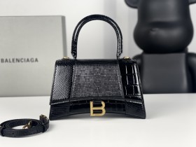 Handbags Balenciaga 𝗛𝗼𝘂𝗿𝗴𝗹𝗮𝘀𝘀 127 size:23x10x24 cm