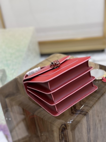  Handbags Bvlgari 38329 size:18*16*9 cm