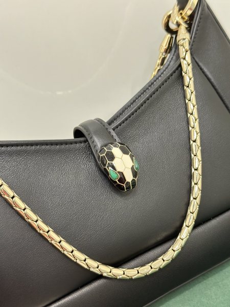  Handbags Bvlgari 293208 size:27.5*18*3.5 cm