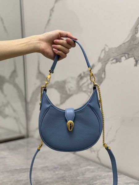  Handbags Bvlgari 291765 size:19.5*20*5 cm