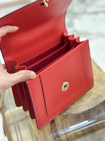  Handbags Bvlgari 38329 size:18*16*9 cm