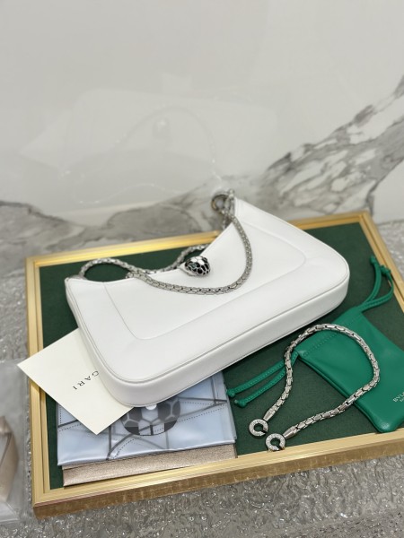  Handbags Bvlgari 293208 size:27.5*18*3.5 cm