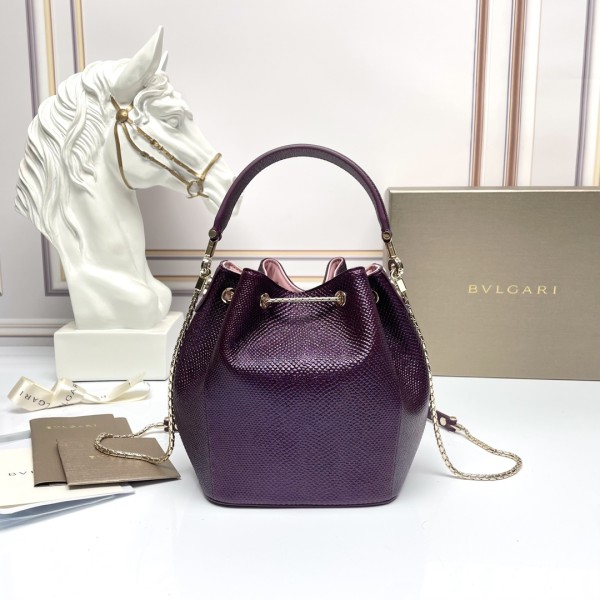  Handbags Bvlgari B287614 size:16*20*10.5 cm