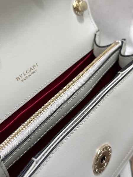  Handbags Bvlgari 289676 size:19*13*7 cm