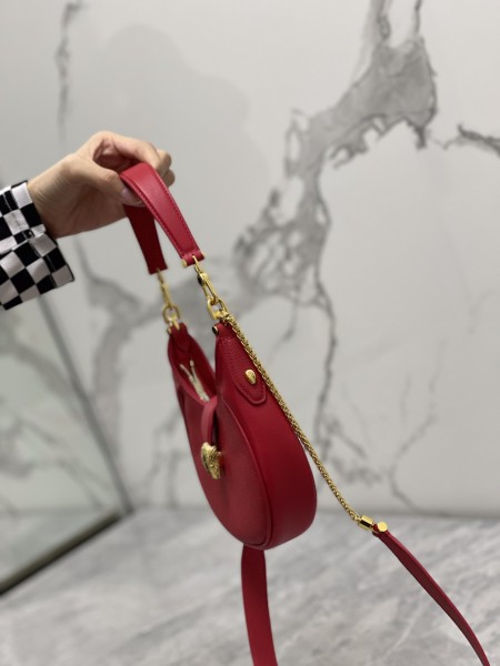  Handbags Bvlgari 291765 size:19.5*20*5 cm