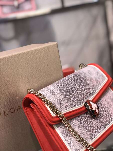  Handbags Bvlgari 287656 size:24*16*6.5 cm