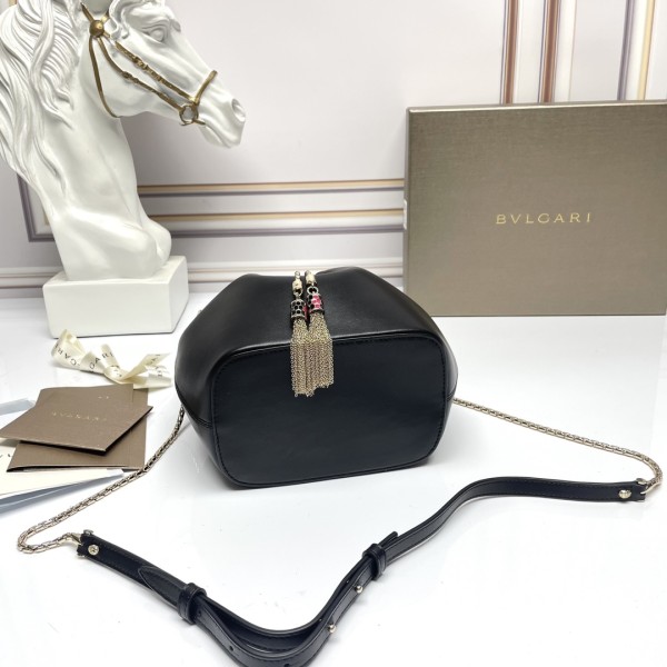  Handbags Bvlgari B287614 size:16*20*10.5 cm