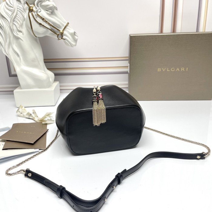  Handbags Bvlgari B287614 size:16*20*10.5 cm