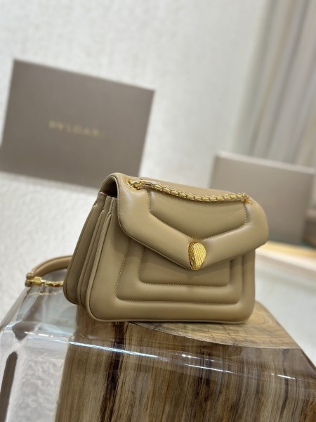  Handbags Bvlgari 292123 size:22.5*15*7 cm