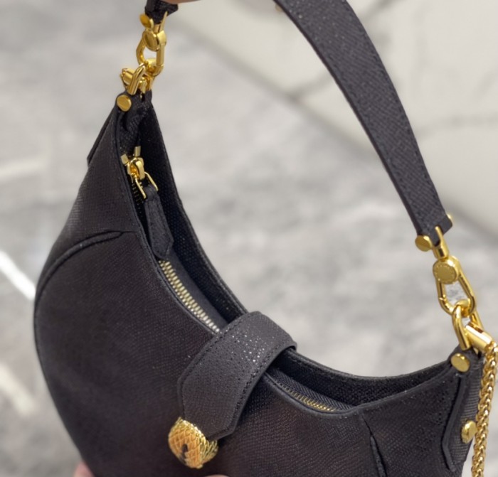  Handbags Bvlgari 291636 size:25.5*25*5.5 cm