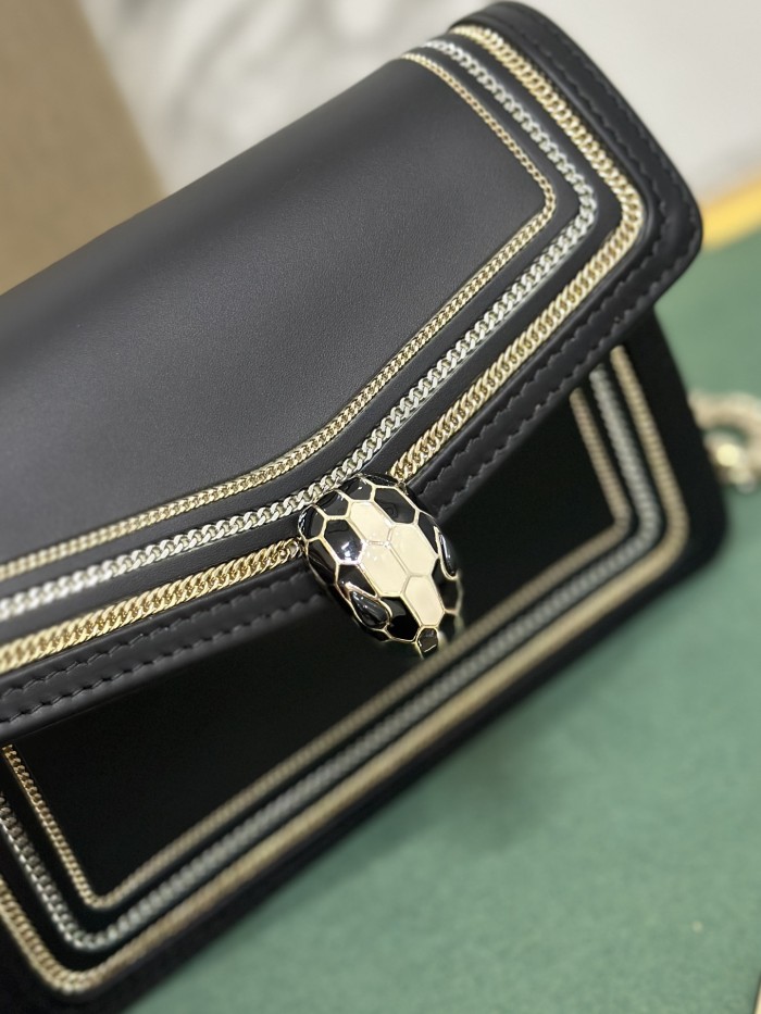  Handbags Bvlgari 288104 size:17 cm