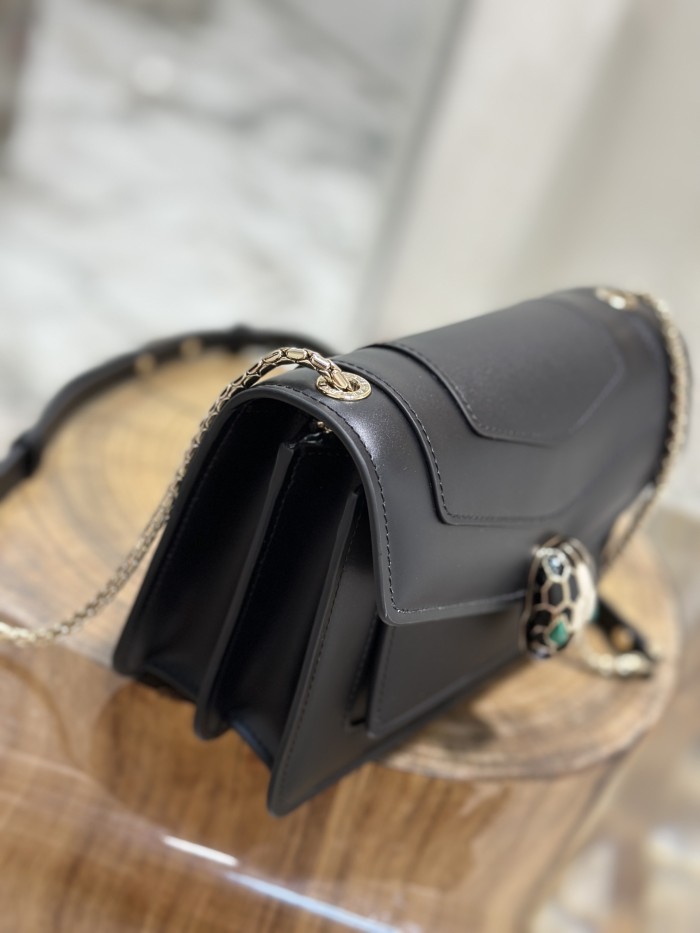  Handbags Bvlgari 289676 size:19*13*7 cm