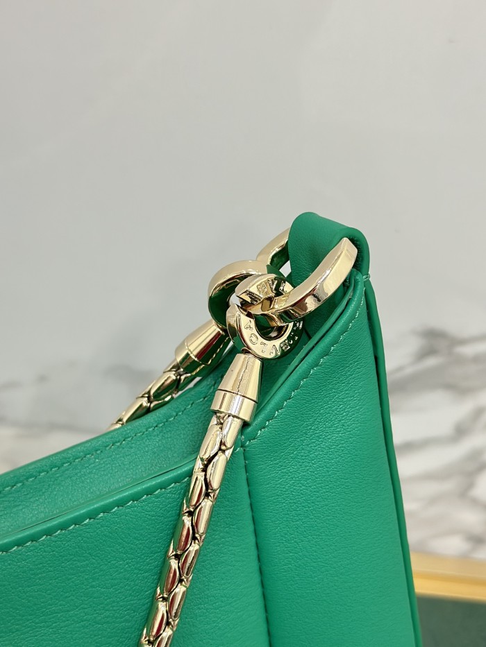  Handbags Bvlgari 293208 size:27.5*18*3.5 cm