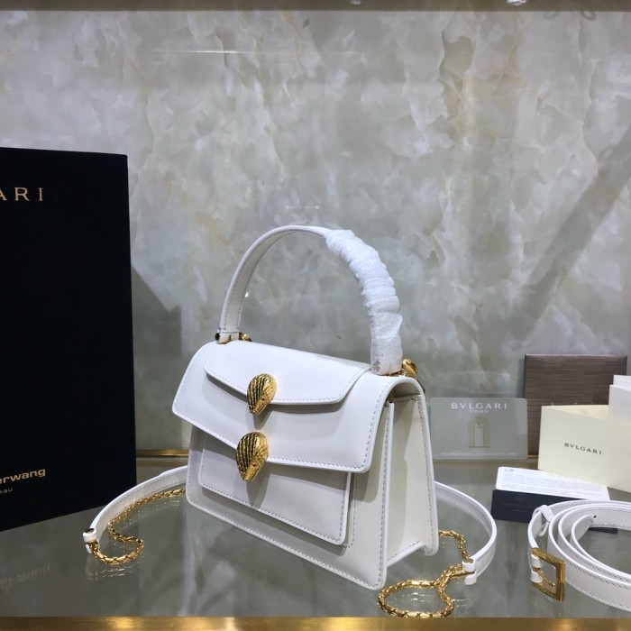  Handbags Bvlgari 288739 size:18.5*13*6.5 cm