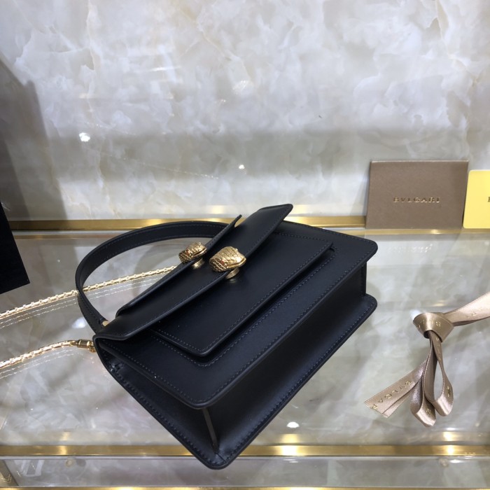  Handbags Bvlgari 288739 size:18.5*13*6.5 cm