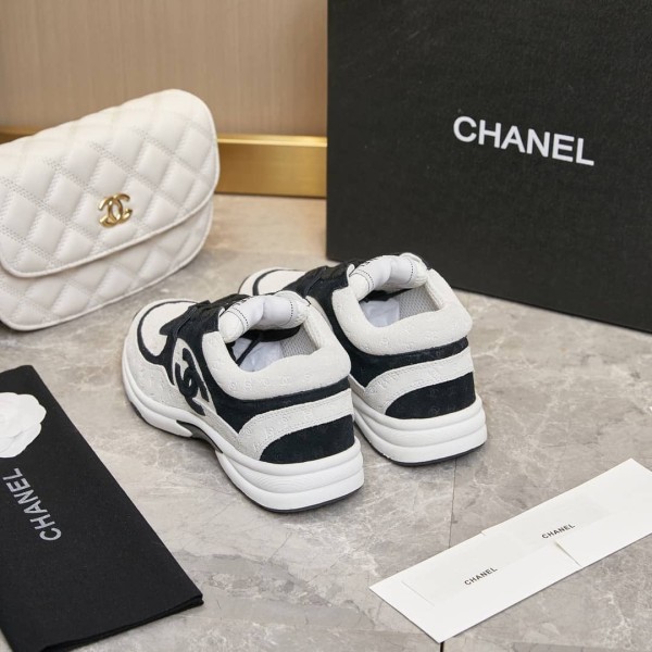 Chanel Low Top Trainer White Black (W)