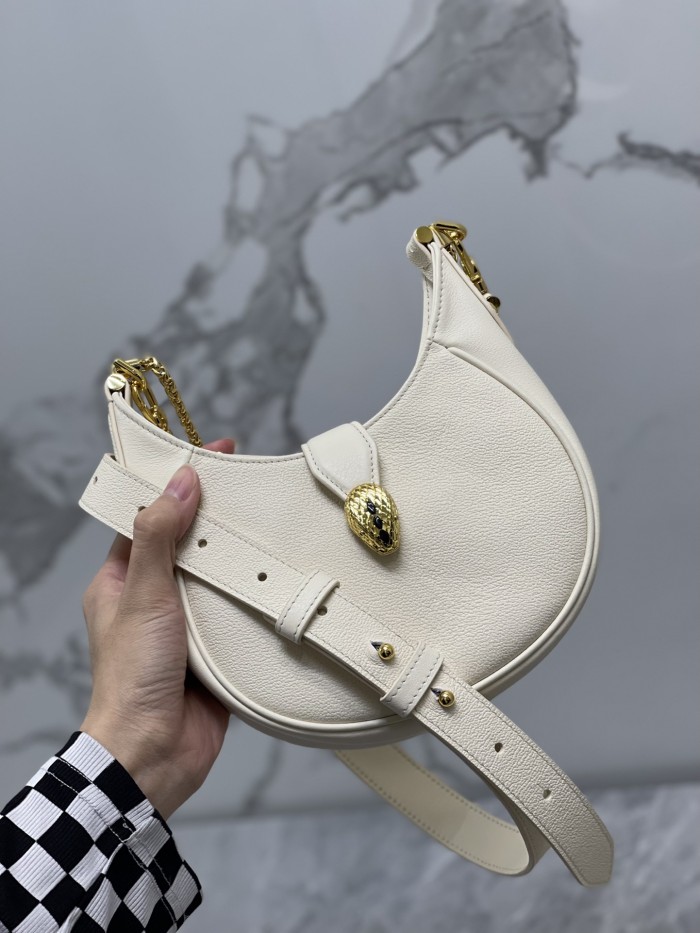  Handbags Bvlgari 291765 size:19.5*20*5 cm