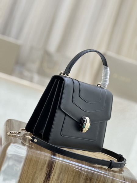  Handbags Bvlgari 38329 size:18*16*9 cm