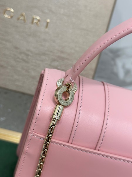  Handbags Bvlgari 38329 size:18*16*9 cm