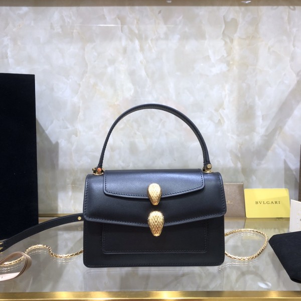  Handbags Bvlgari 288739 size:18.5*13*6.5 cm