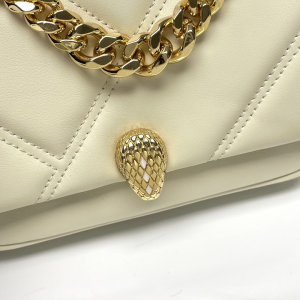  Handbags Bvlgari 291086 size:18*12*8 cm