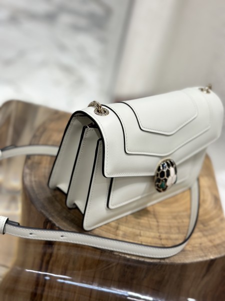  Handbags Bvlgari 289676 size:19*13*7 cm