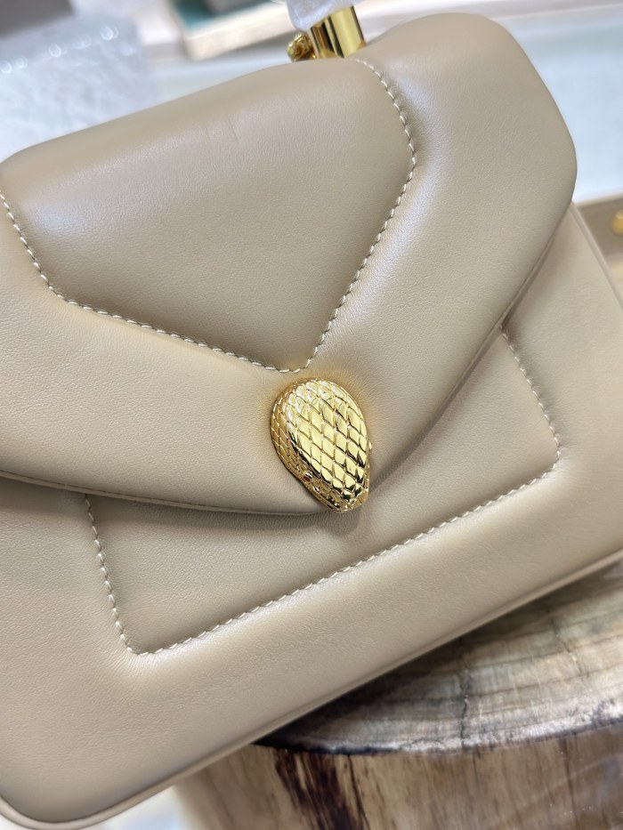  Handbags Bvlgari 292128 size:20*14*10 cm