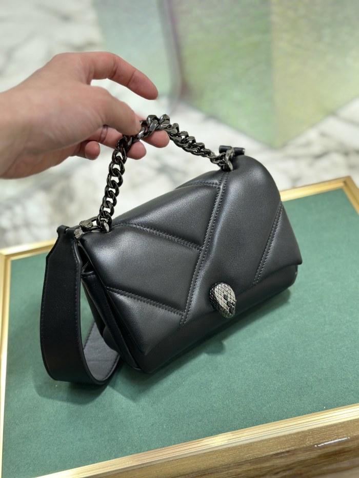  Handbags Bvlgari 291085 size:18*12*8 cm
