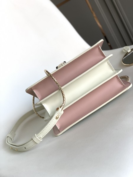  Handbags Bvlgari 383290521 size:15*9.5 cm