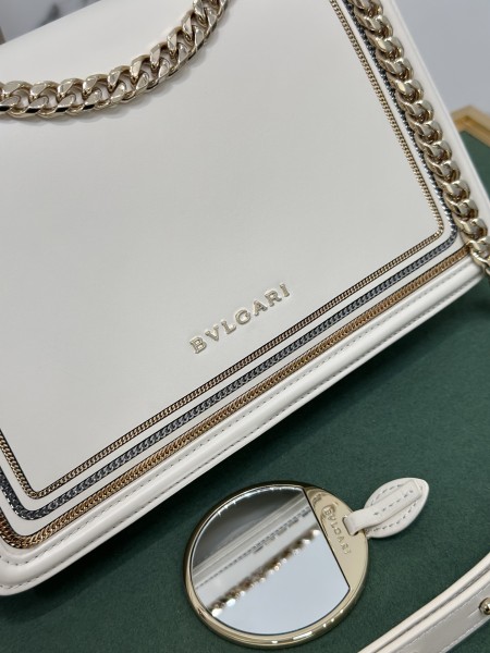  Handbags Bvlgari 288656 size:24*16*6.5 cm