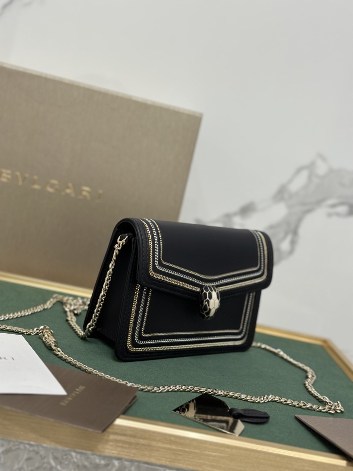  Handbags Bvlgari 288104 size:17 cm