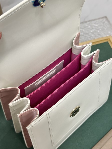  Handbags Bvlgari 38329 size:18*16*9 cm