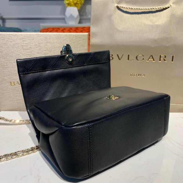  Handbags Bvlgari 2839930021 size:22.5*15*10 cm