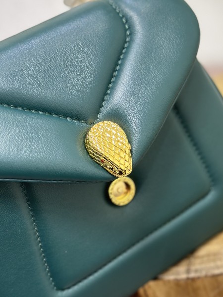  Handbags Bvlgari 292128 size:20*14*10 cm