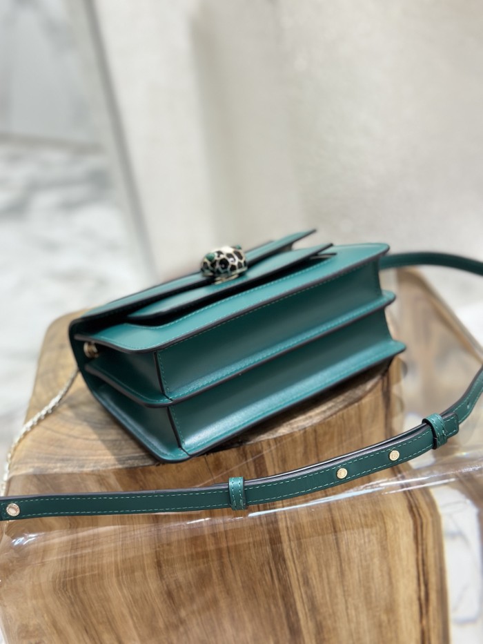  Handbags Bvlgari 289676 size:19*13*7 cm