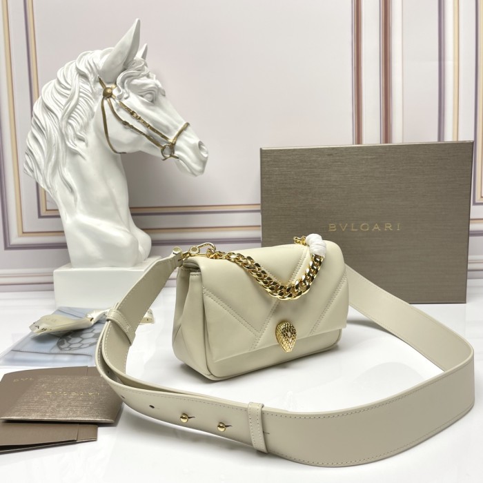  Handbags Bvlgari 291086 size:18*12*8 cm