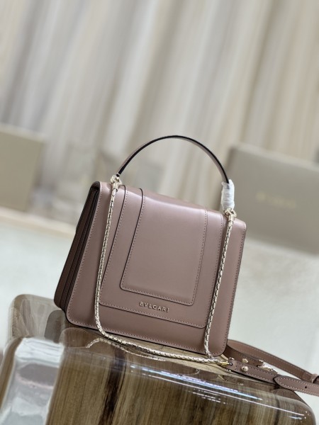  Handbags Bvlgari 38329 size:18*16*9 cm