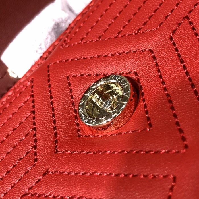  Handbags Bvlgari Serpenti Forever 288104 size:17*11*5 cm