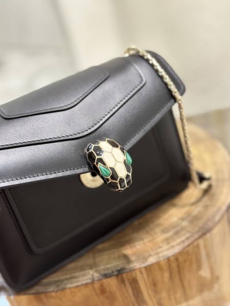  Handbags Bvlgari 289676 size:19*13*7 cm