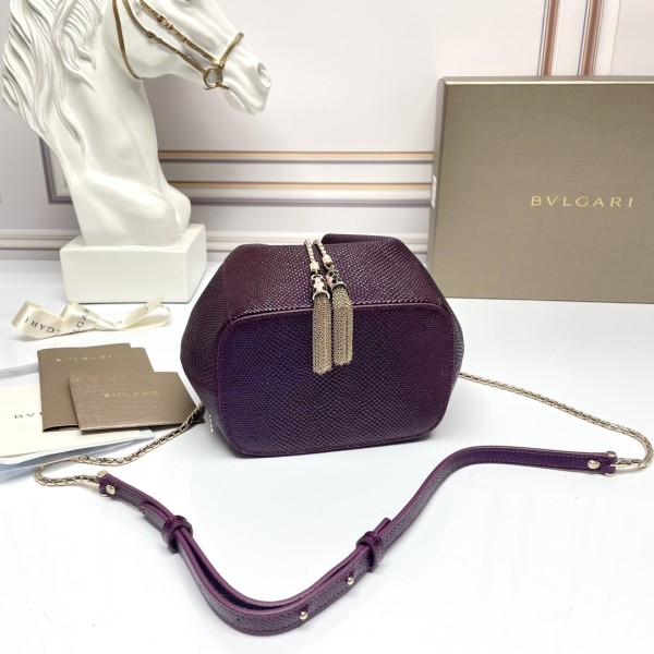  Handbags Bvlgari B287614 size:16*20*10.5 cm