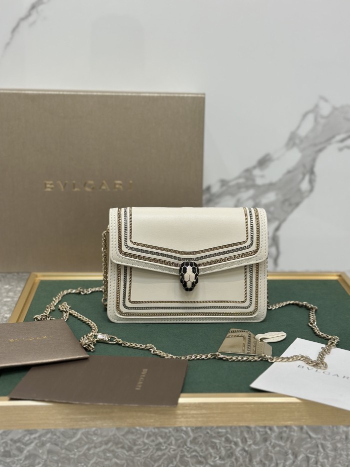  Handbags Bvlgari 288104 size:17 cm
