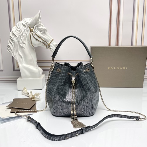  Handbags Bvlgari B287614 size:16*20*10.5 cm