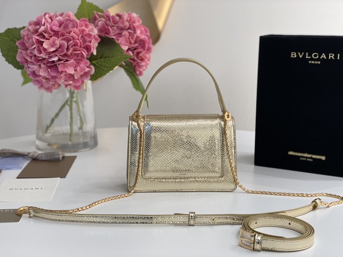  Handbags Bvlgari 8739 size:19*13*6.5 cm